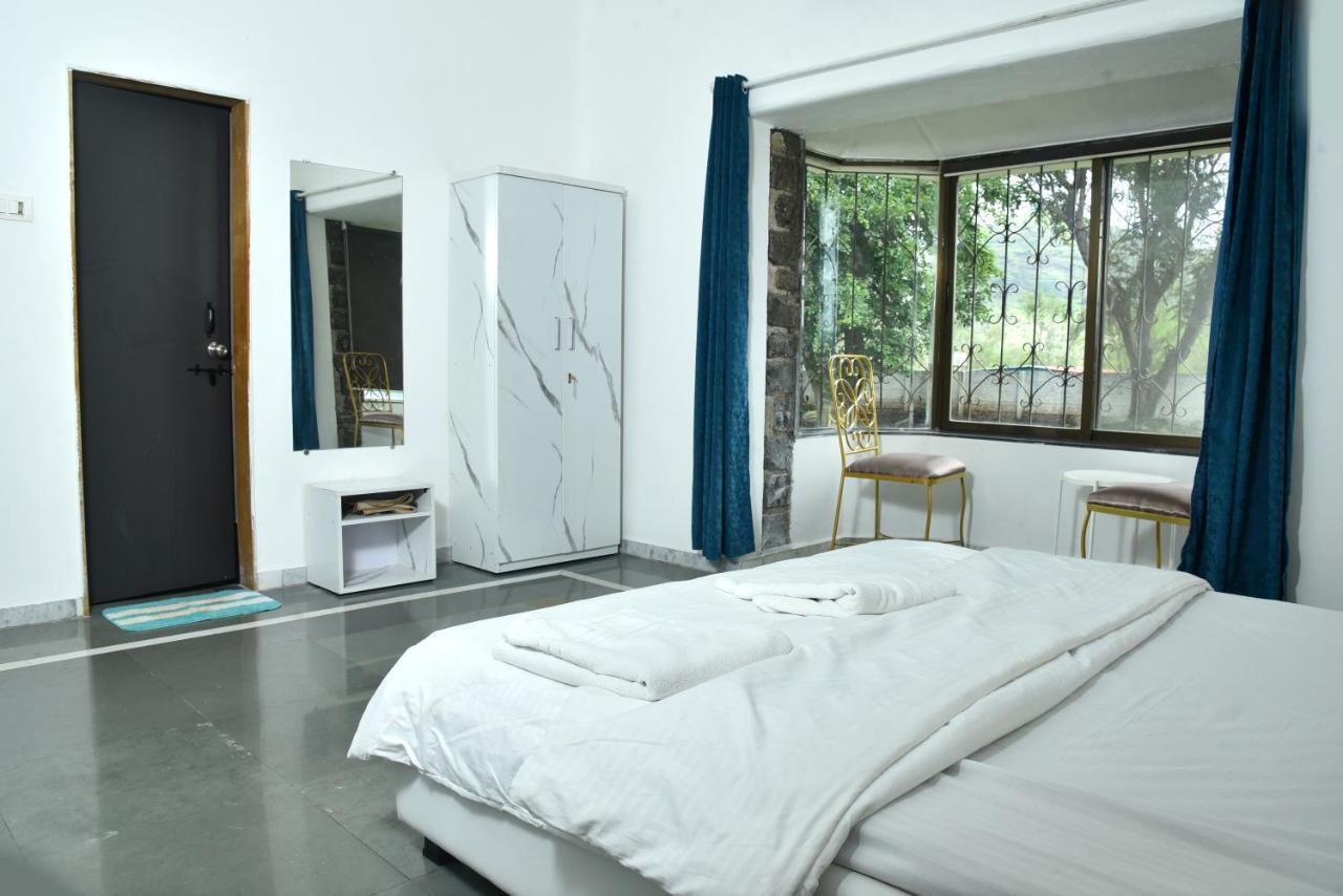 Whispering Woods Villa And Eco Farms Lonavala Exteriör bild